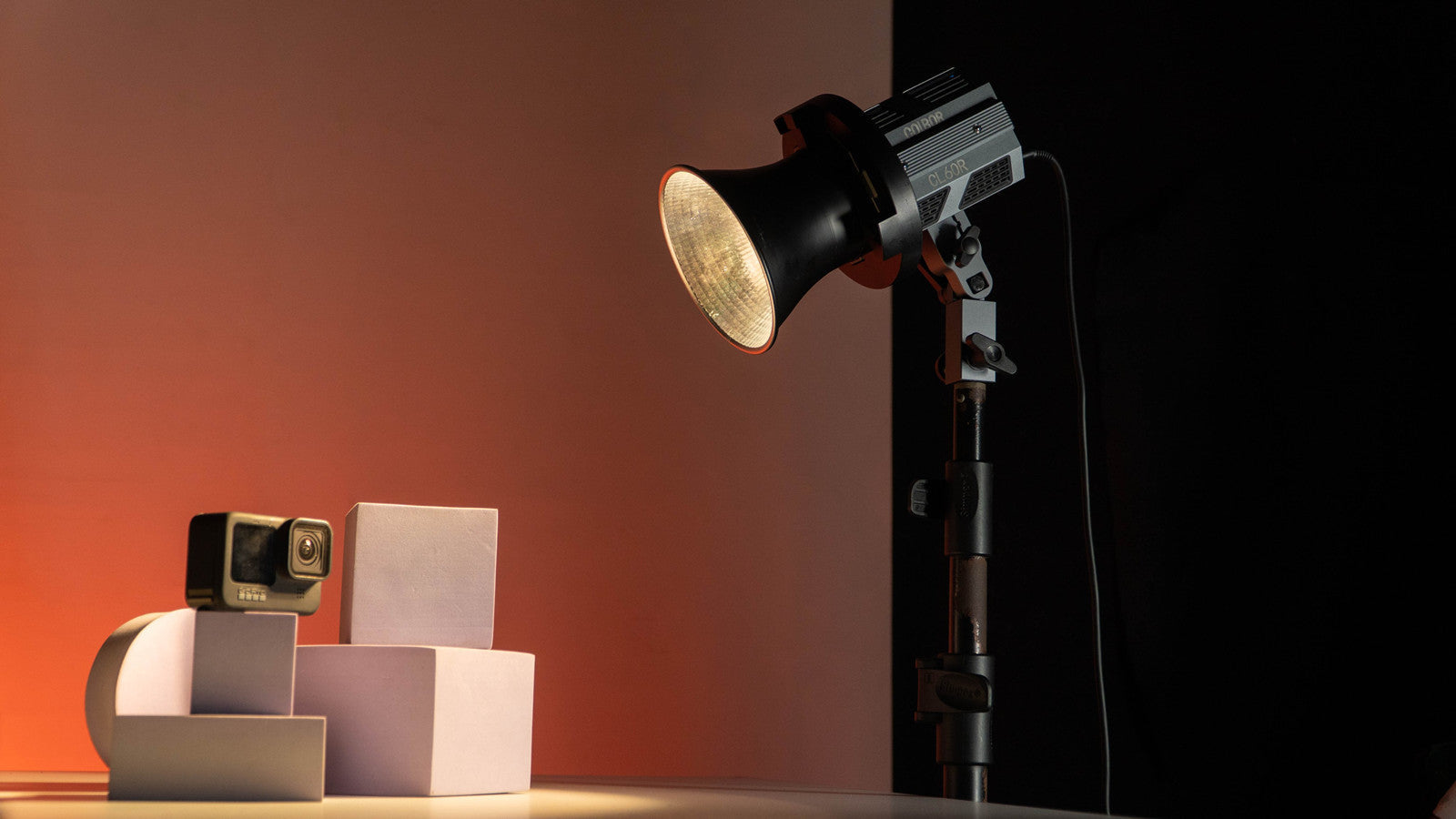 Guide to lighting for product photography at home – COLBOR