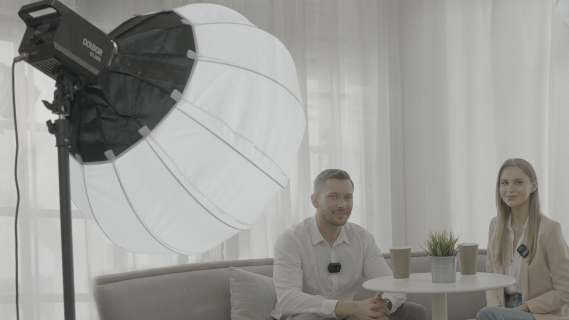 How to set up lighting for video interview? COLBOR