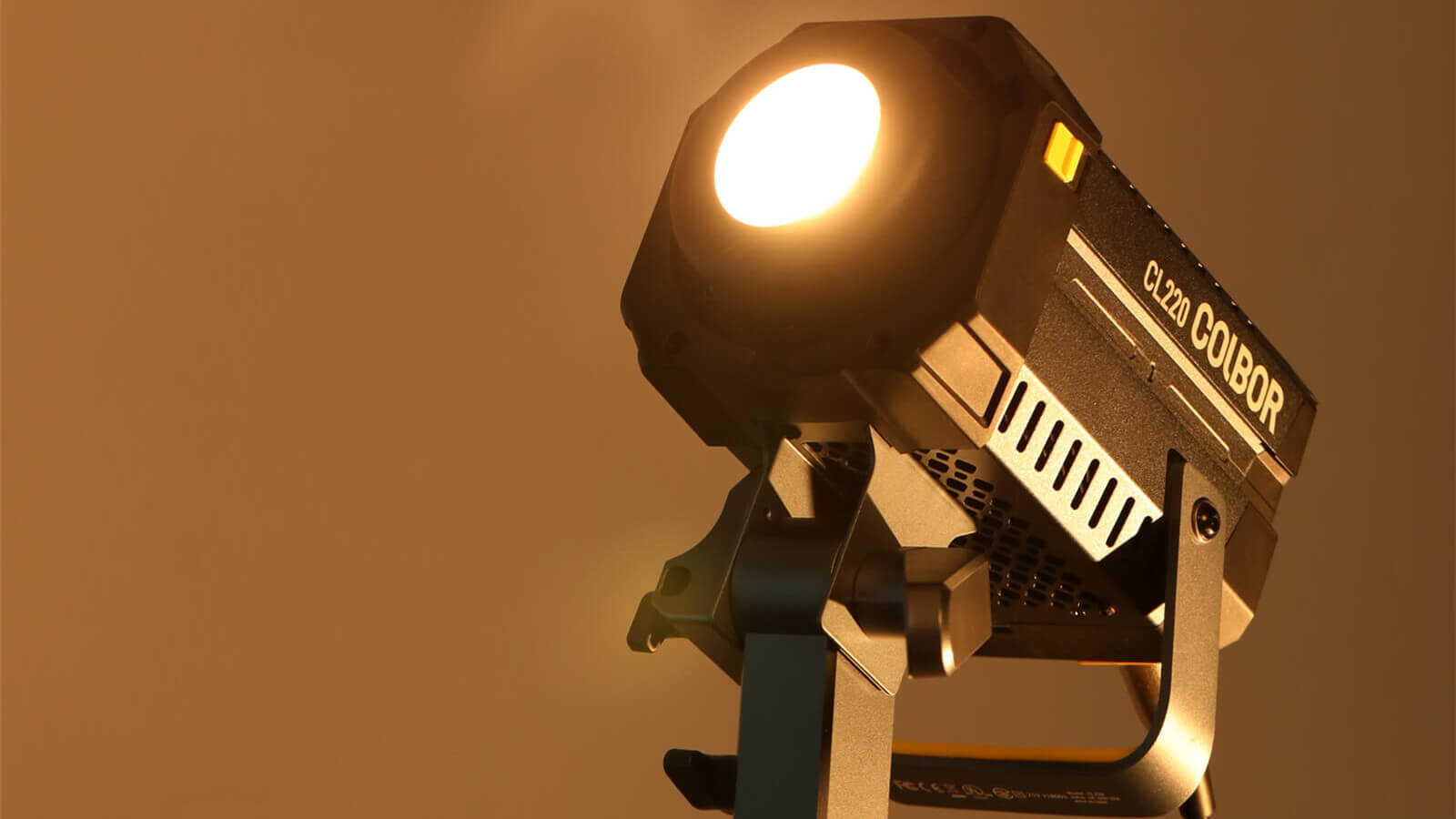 A beginner’s guide to newborn photography lighting