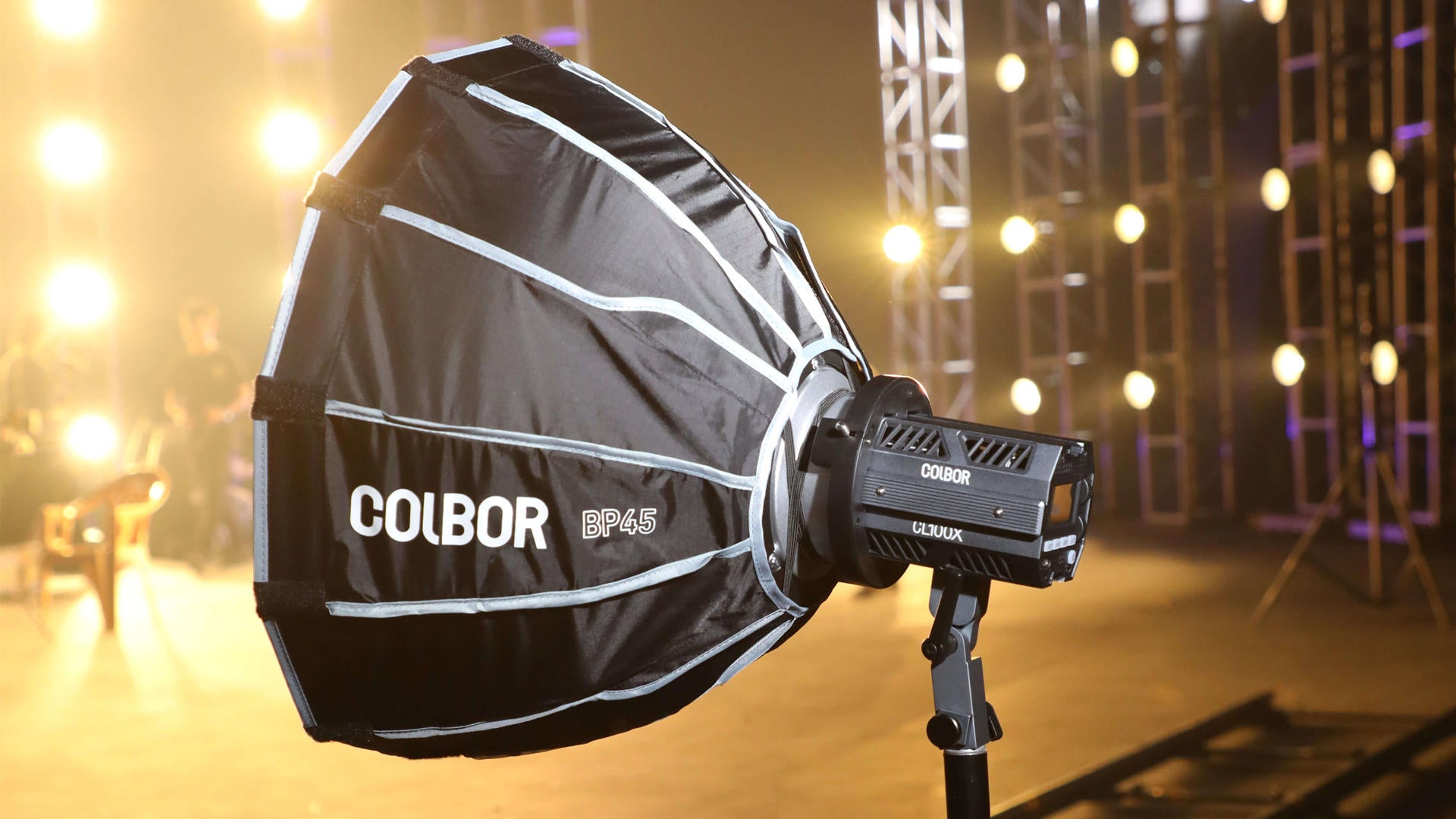 Top 4 lights for video recording at COLBOR and guide to using