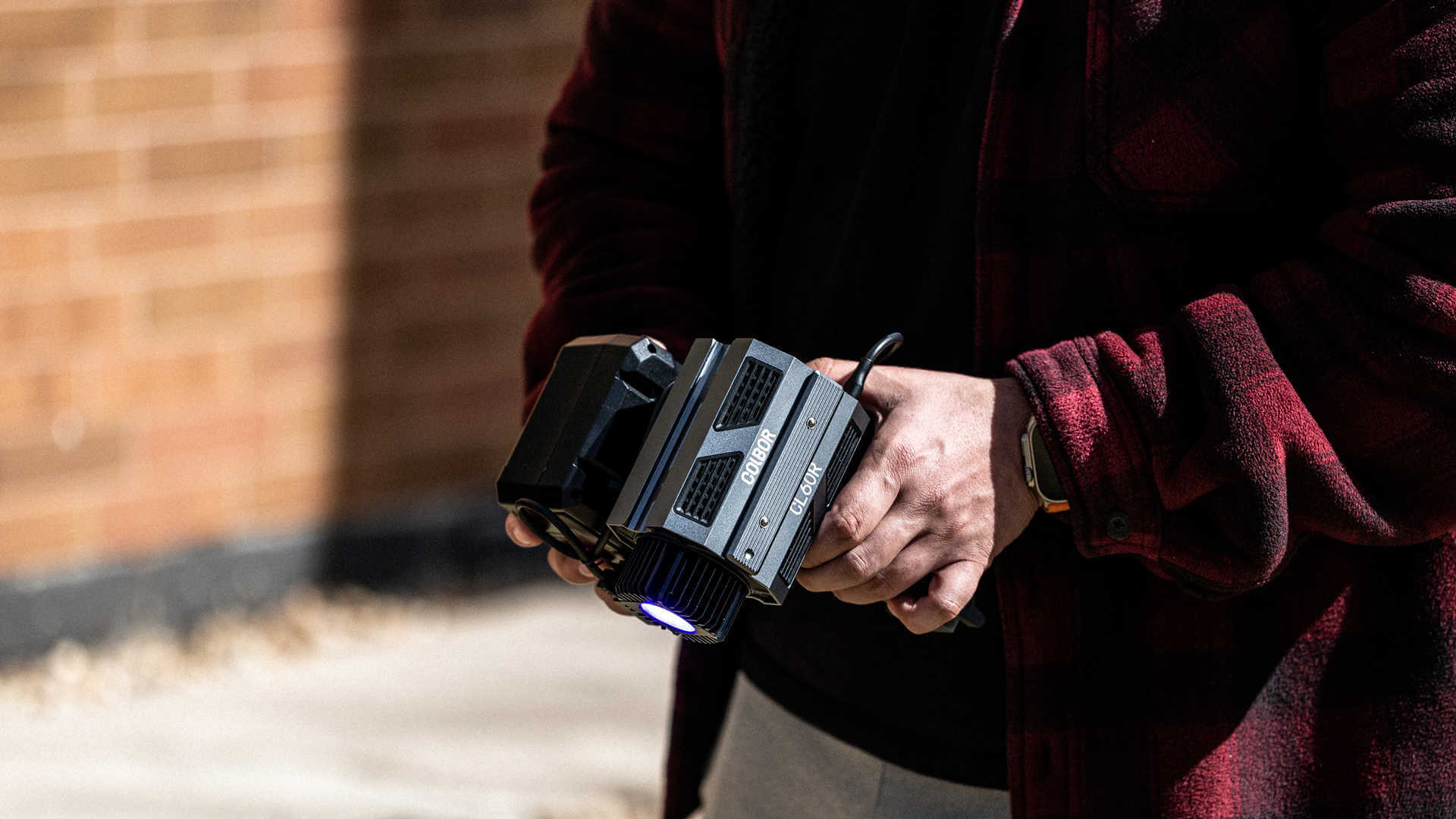 Outdoor photography lighting: Three picks for better photo