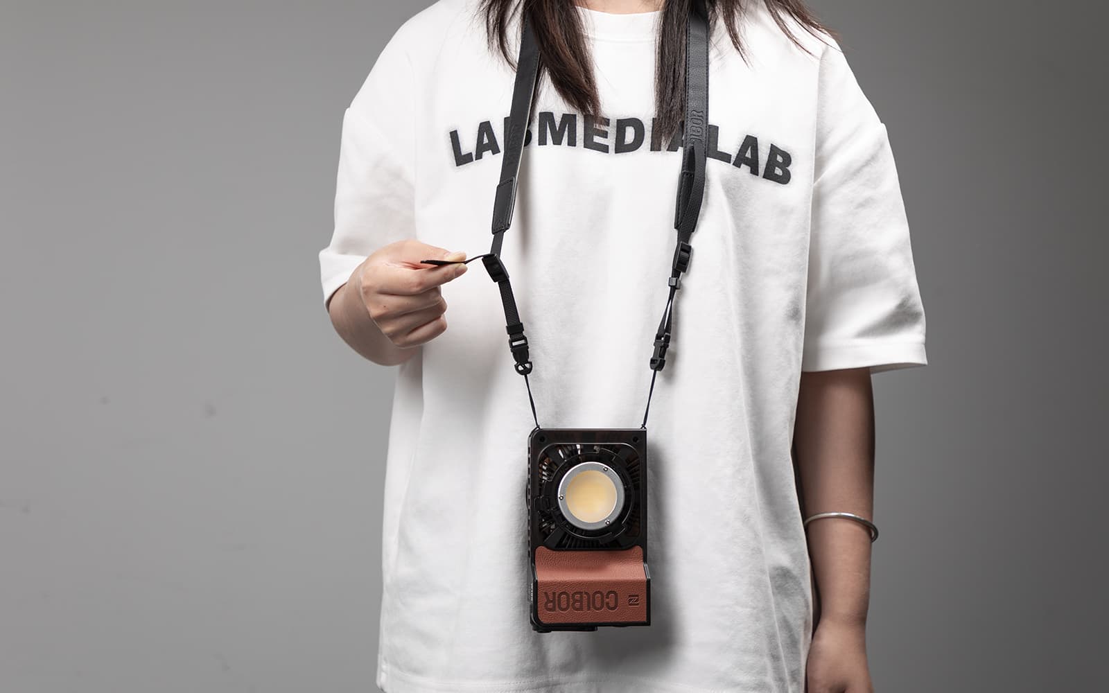 Use of COLBOR Wonder Strap Adjustable Leather Shoulder Strap