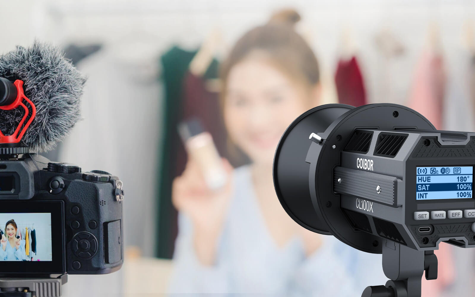 COLBOR CL100X is used to light up makeup videos.